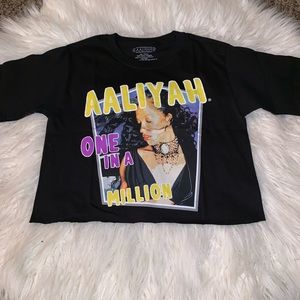AALIYAH crop top t-shirt